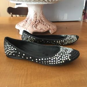 👠❤️NATURE BREEZE JEWELED FLAT👠❤️